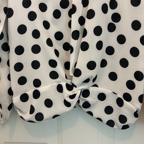 NWT POLKA DOT BLOUSE WITH BOW IN BACK - Picture 2 of 5